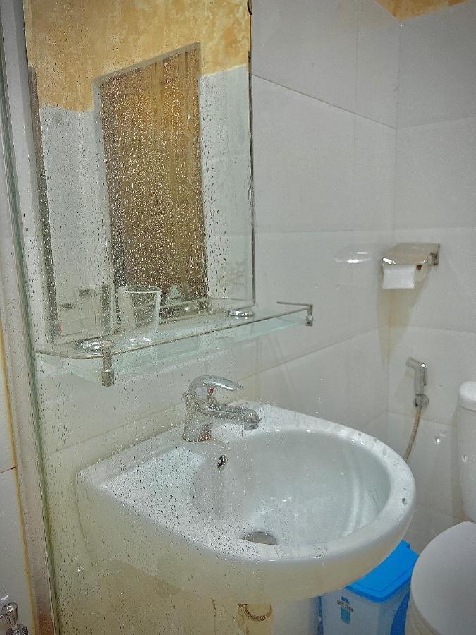 Nhà Qui Bản Apartamento Duong Dong Exterior foto